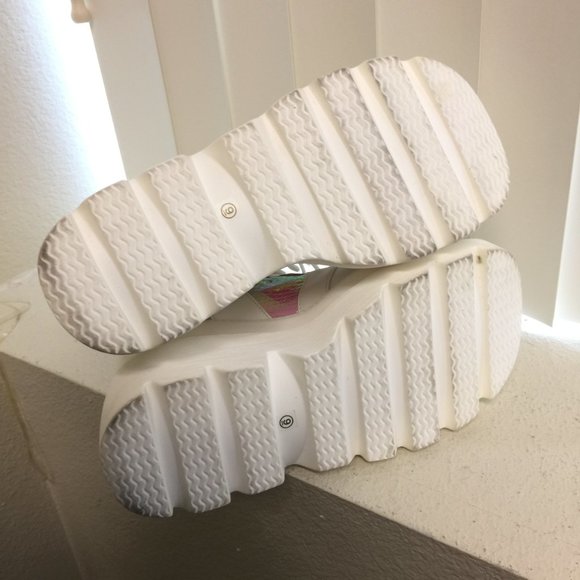 PRE LOVED Cape Robbin -Liquid Love Platforms Boots WHT/9- SH218 - Picture 10 of 10